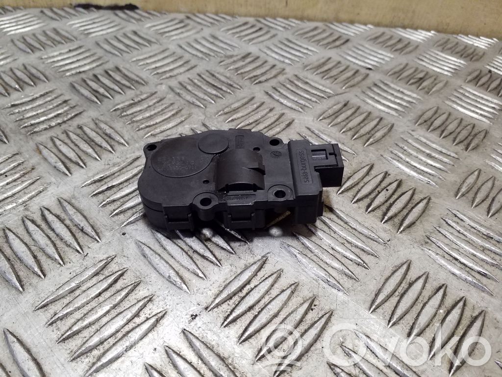 Motor/activador trampilla de calefacción   EFB332,CZ1139300711