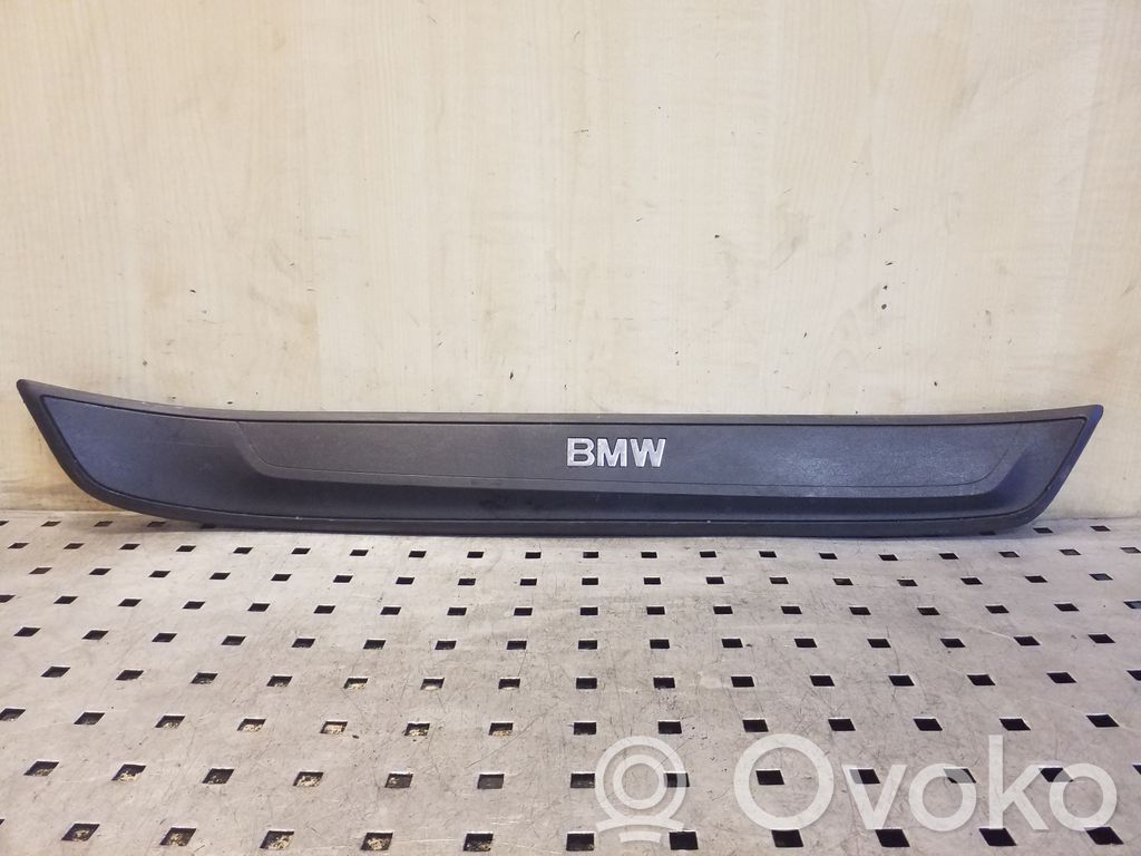 BMW X1 E84 Copertura del rivestimento del sottoporta anteriore 