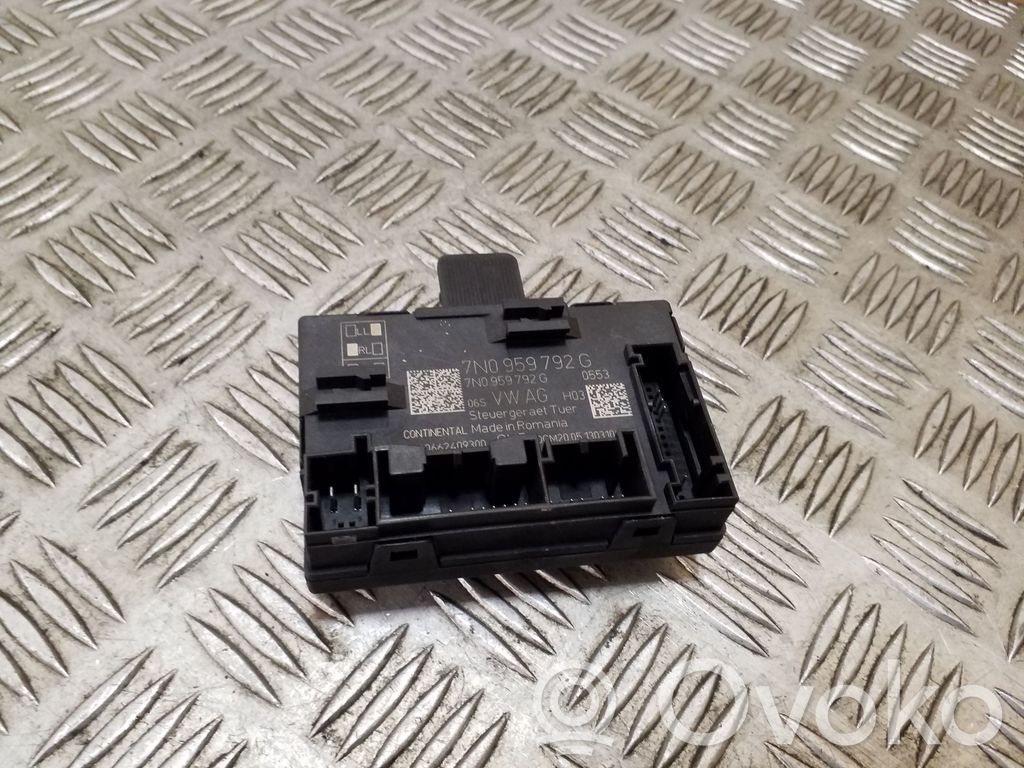 Skoda Yeti (5L) Door control unit/module 