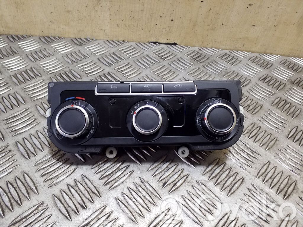 Volkswagen Golf Plus Climate control unit 