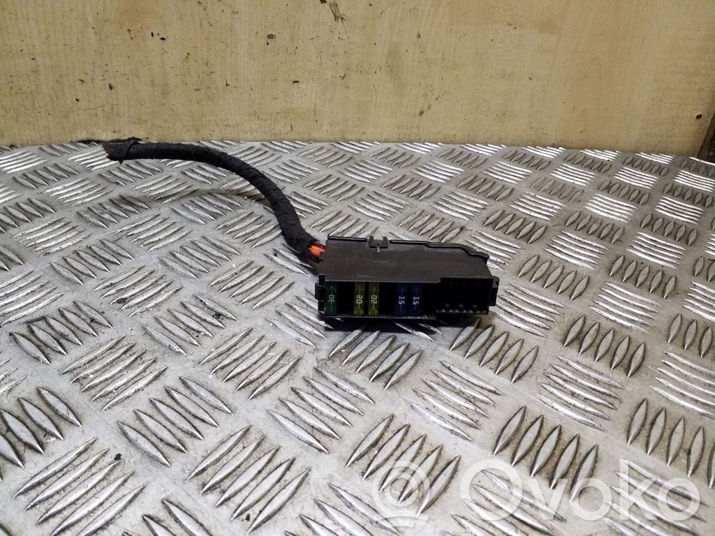 Audi Q7 4L Fuse module 