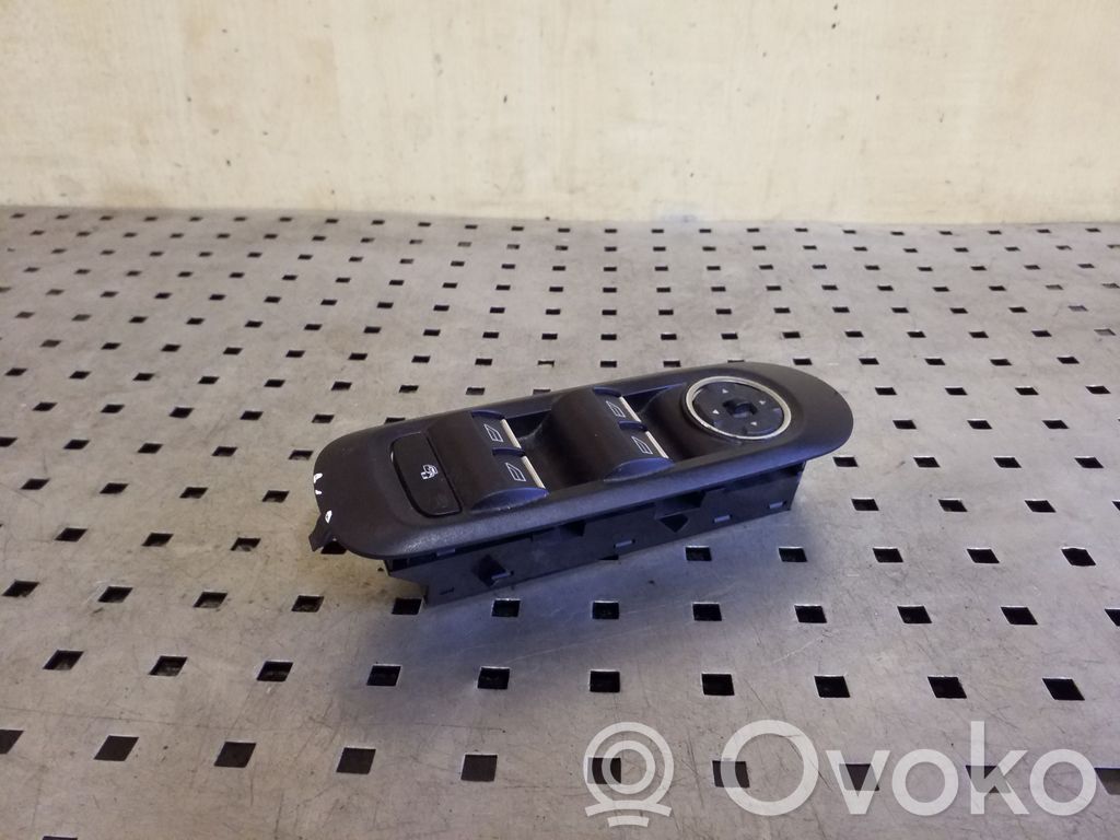 Comutator comandă geamuri electrice   AM2T14A132AA