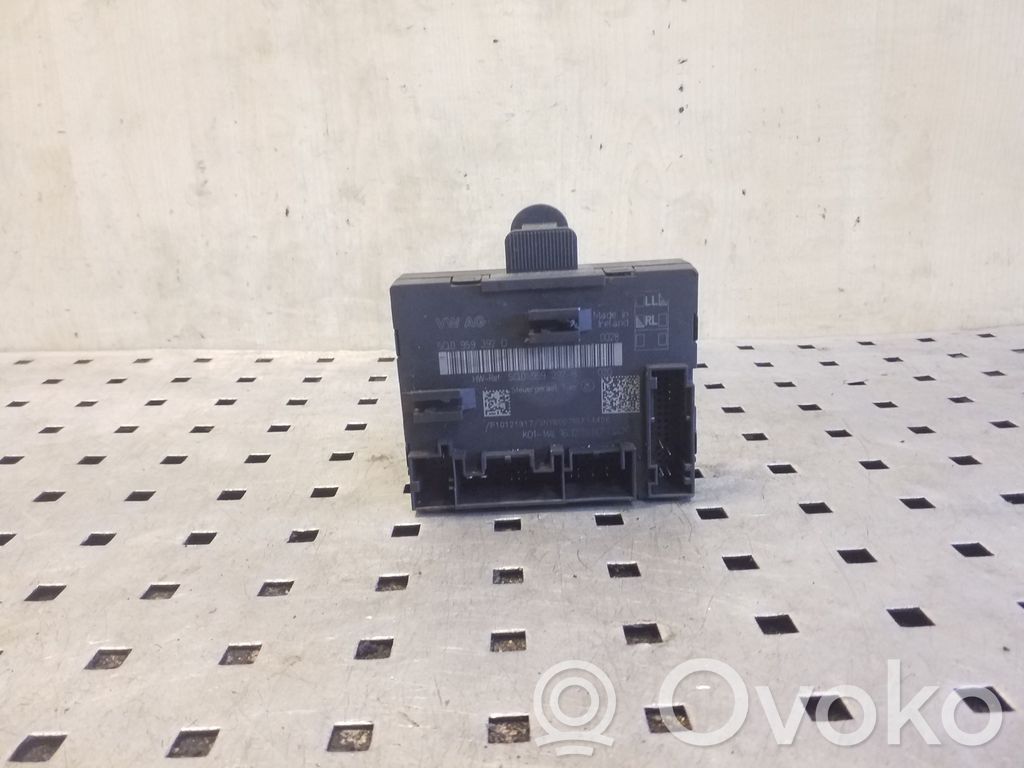 Volkswagen PASSAT B8 Door control unit/module 