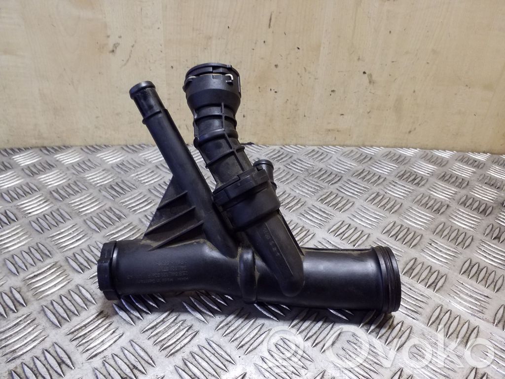 Volkswagen PASSAT B8 Conductă/furtun lichid de răcire motor 