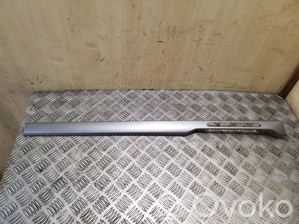 Volkswagen PASSAT B8 Moldura del panel (Usadas) 