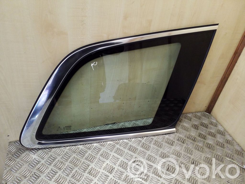 Volvo XC90 Geam lateral spate 