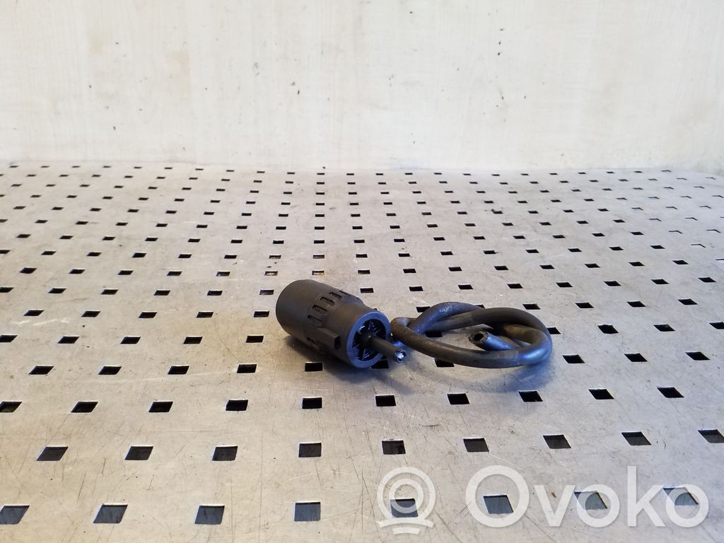 Windscreen/windshield washer pump   D2832