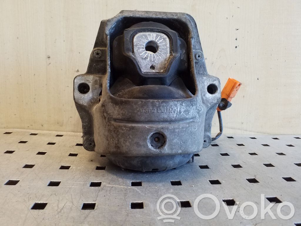 Audi A5 Sportback 8TA Engine mount bracket 