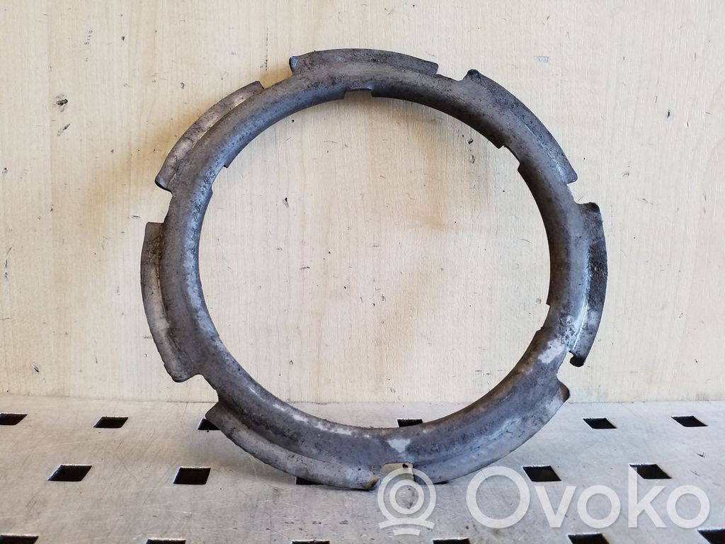 Volkswagen PASSAT B8 Inel/piuliță fixare pompă combustibil înecată 