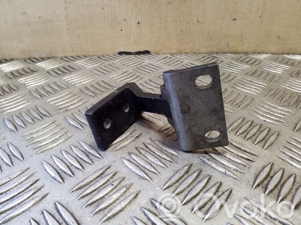 Bisagra superior de la puerta trasera   4A0833401
