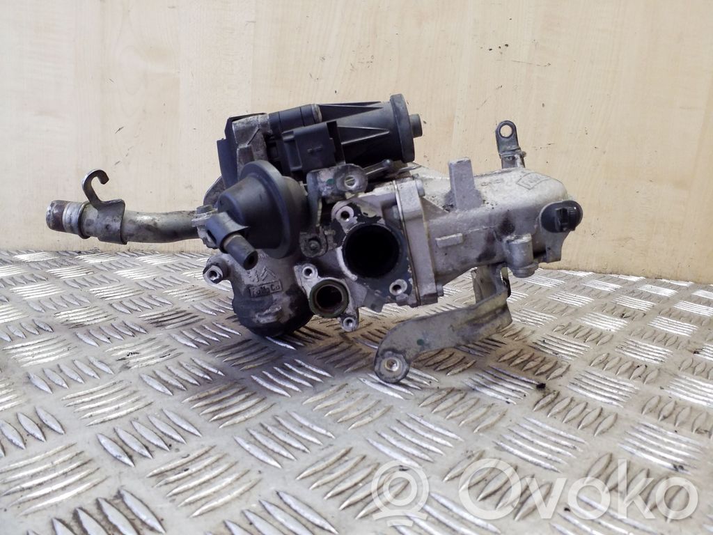 Citroen C4 Grand Picasso Valvola di raffreddamento EGR