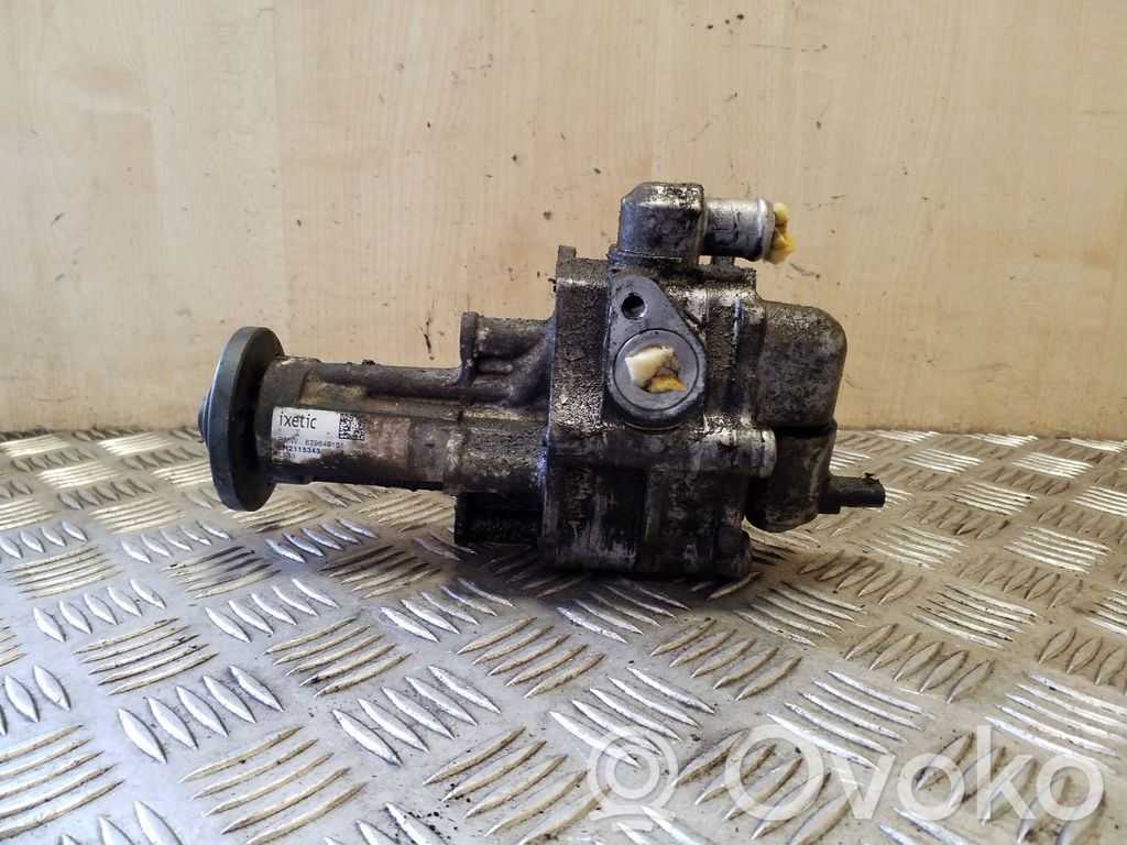 BMW 5 GT F07 Power steering pump 