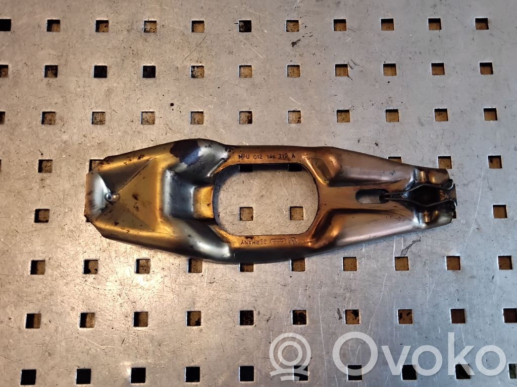 Fourchette de débrayage   012141719A