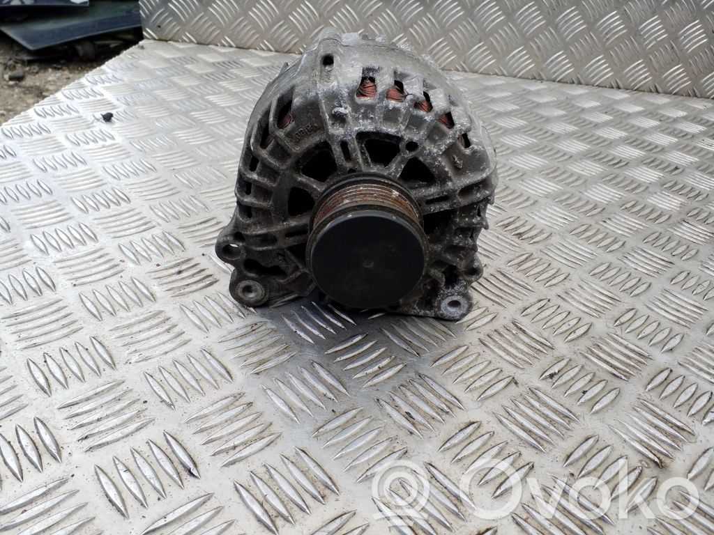 Volkswagen PASSAT CC Generator/alternator 