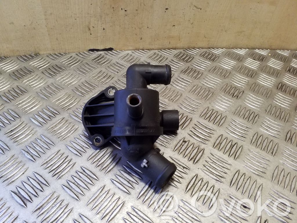 Volkswagen PASSAT CC Termostato/alloggiamento del termostato