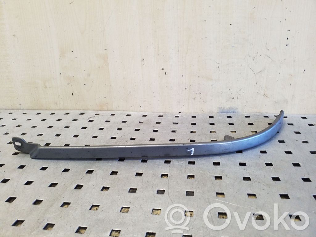 Audi 80 90 S2 B4 Rivestimento sotto il faro/fanale