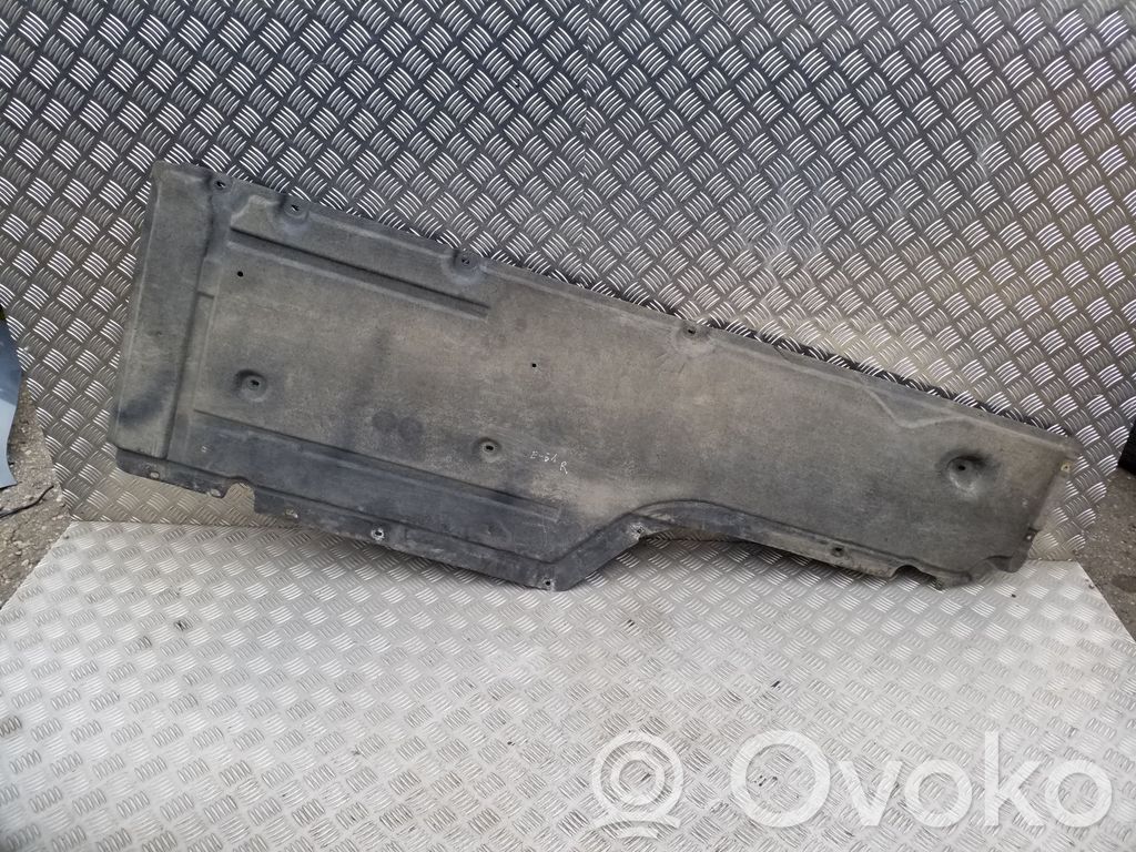 BMW 5 E60 E61 Placa protectora del centro/medio 