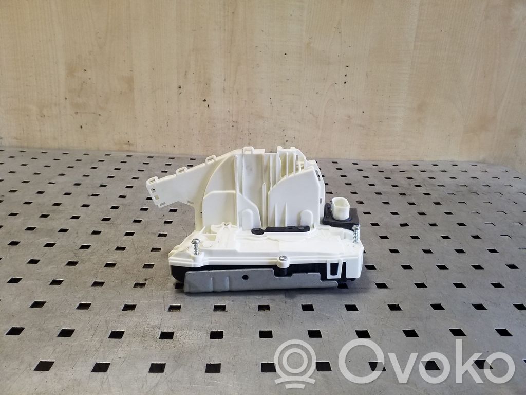 Tesla Model 3 Galinių durų spyna 
