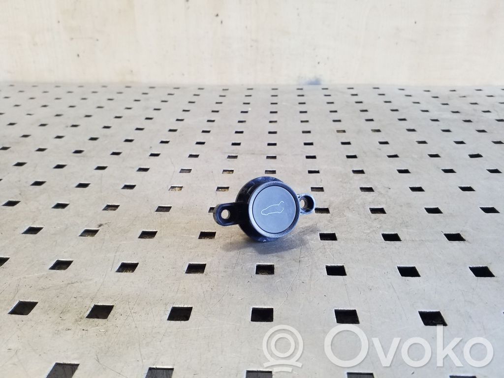 Tesla Model 3 Tailgate opening switch 