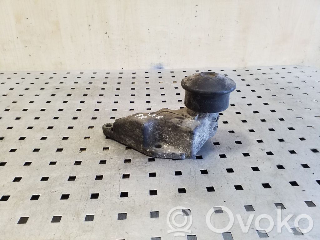 Audi A6 S6 C4 4A Engine mounting bracket 