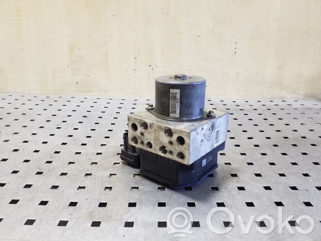 Mini Cooper Countryman R60 ABS Pump 