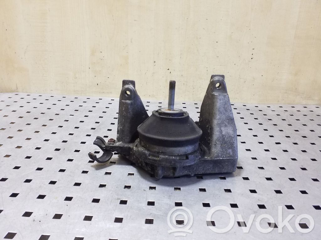 Engine mount bracket   4A0199352A