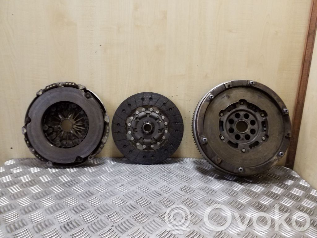 Ford Mondeo MK V Sankabos komplektas 