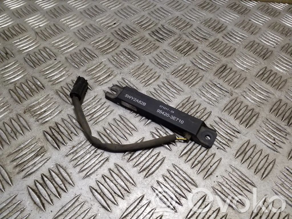 Hyundai ix35 Amplificator antenă aeriană 