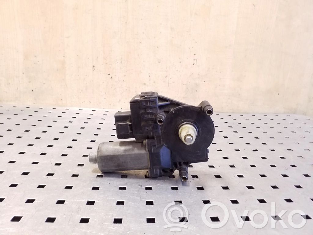 Audi A6 S6 C5 4B Motorino alzacristalli della portiera posteriore