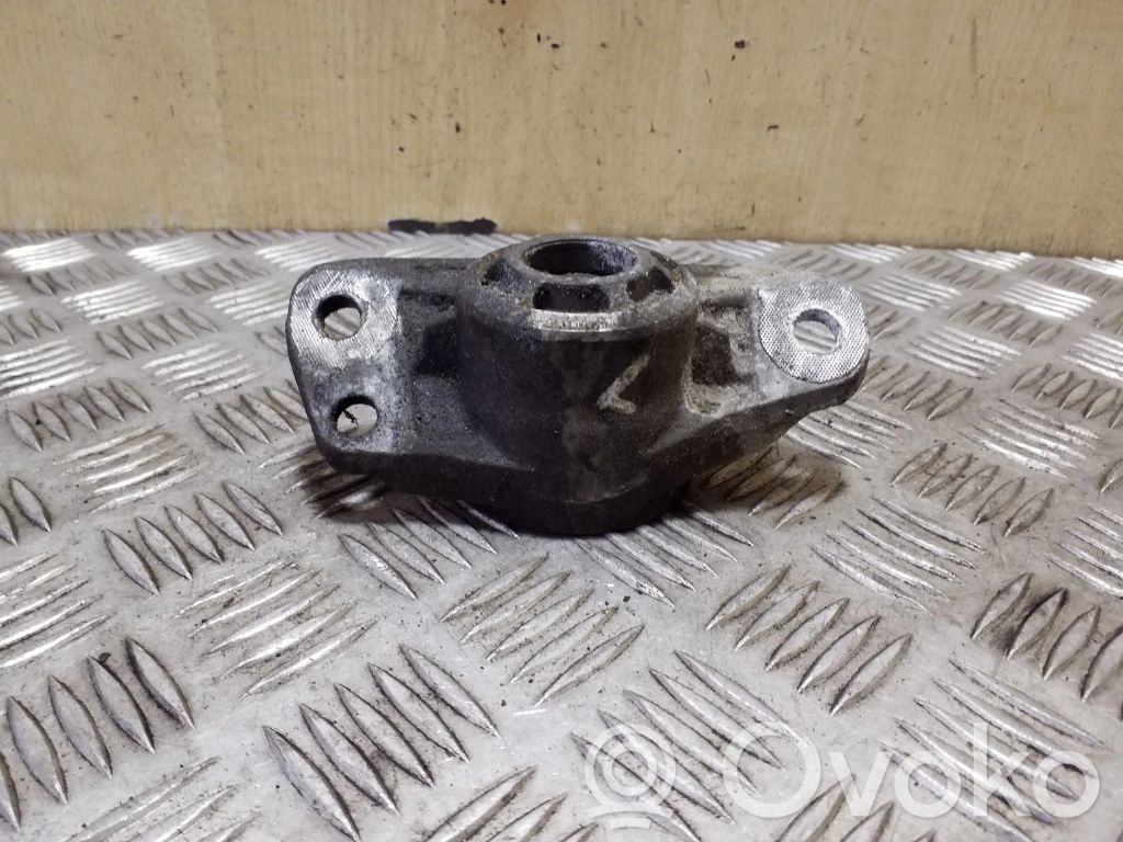 Audi A3 S3 8P Flanșă fixare amortizor față 