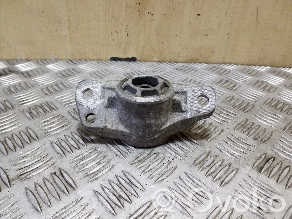 Audi A3 S3 8P Flanșă fixare amortizor față 