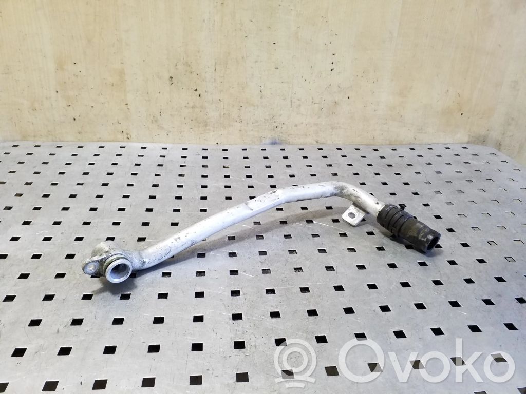 Porsche Cayenne (92A) Engine coolant pipe/hose 