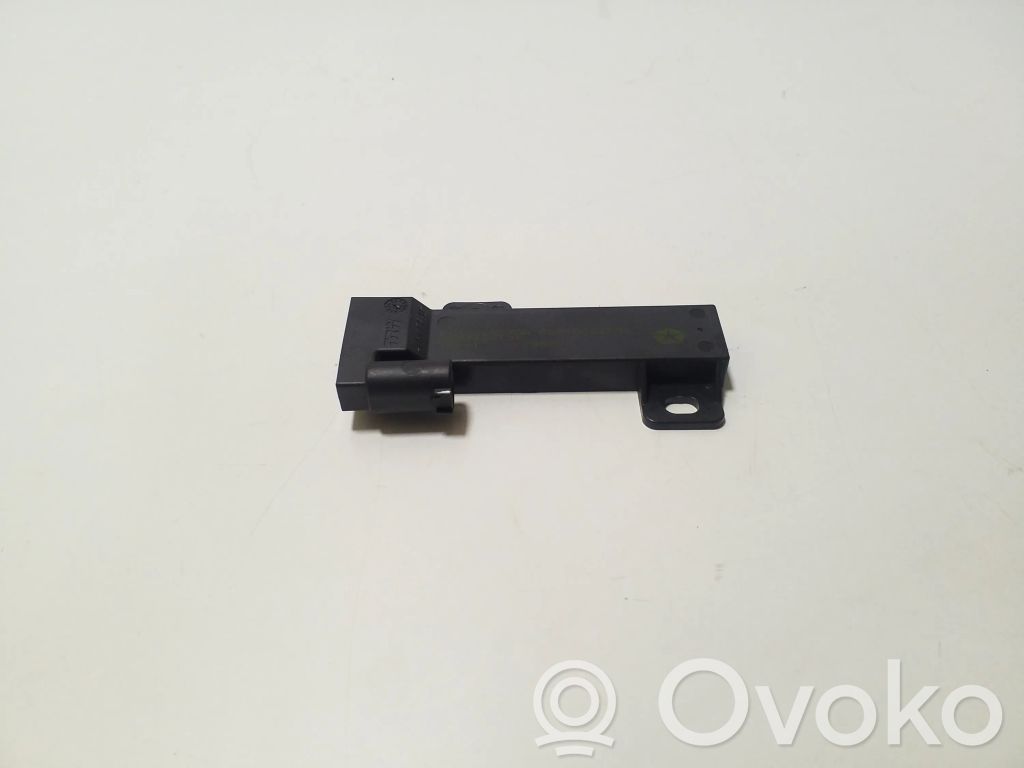 Jeep Cherokee KL Antenos stiprintuvas 
