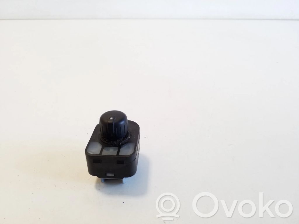 Audi Q3 8U Wing mirror switch 