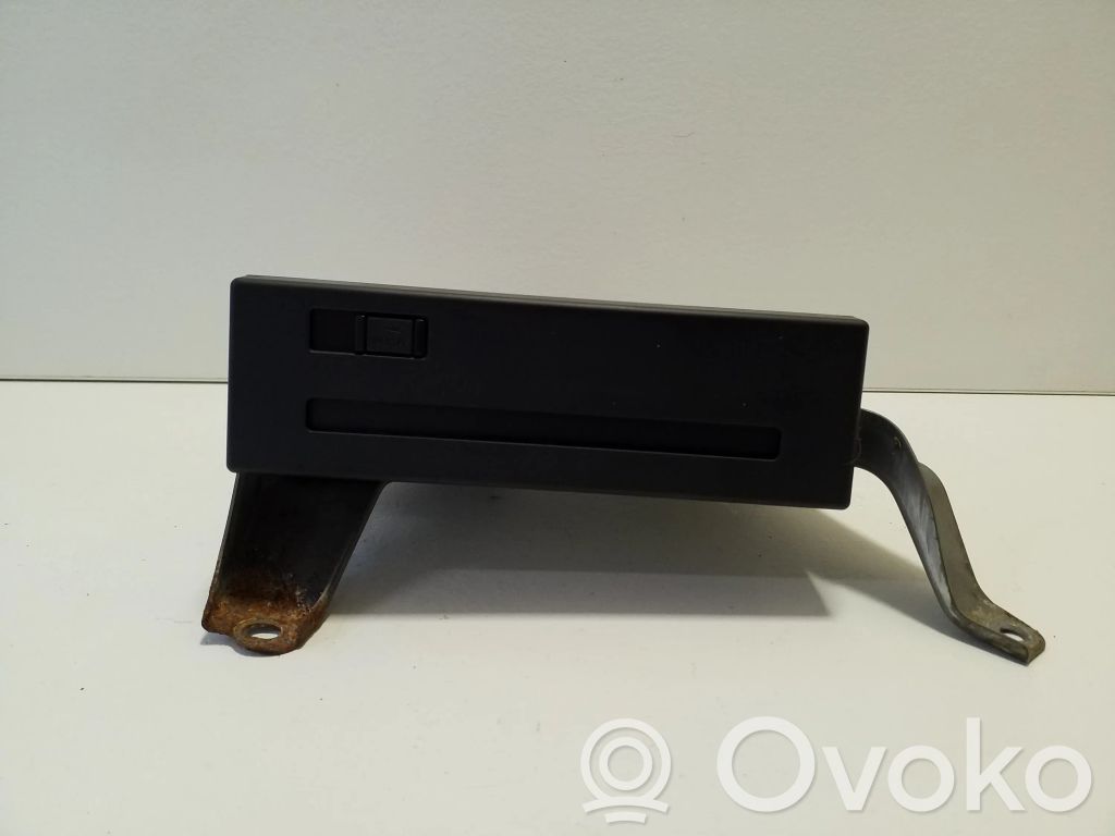 Lexus RX 330 - 350 - 400H Unité de navigation Lecteur CD / DVD 