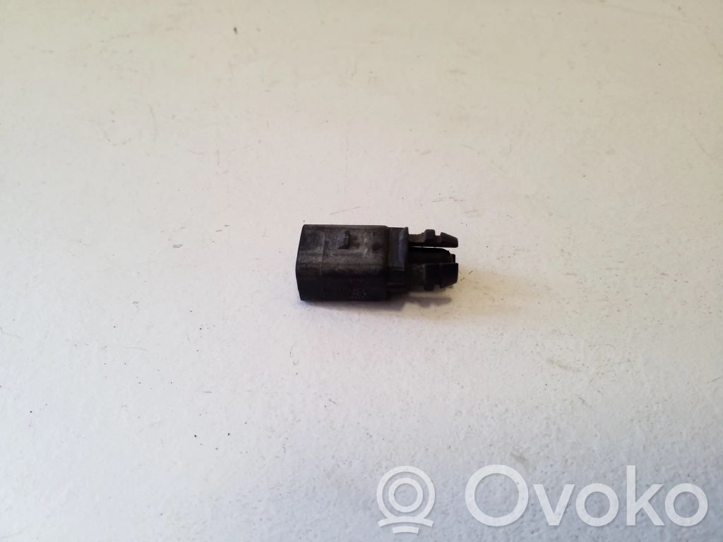 Volkswagen Amarok Senzor temperatură exterioară 