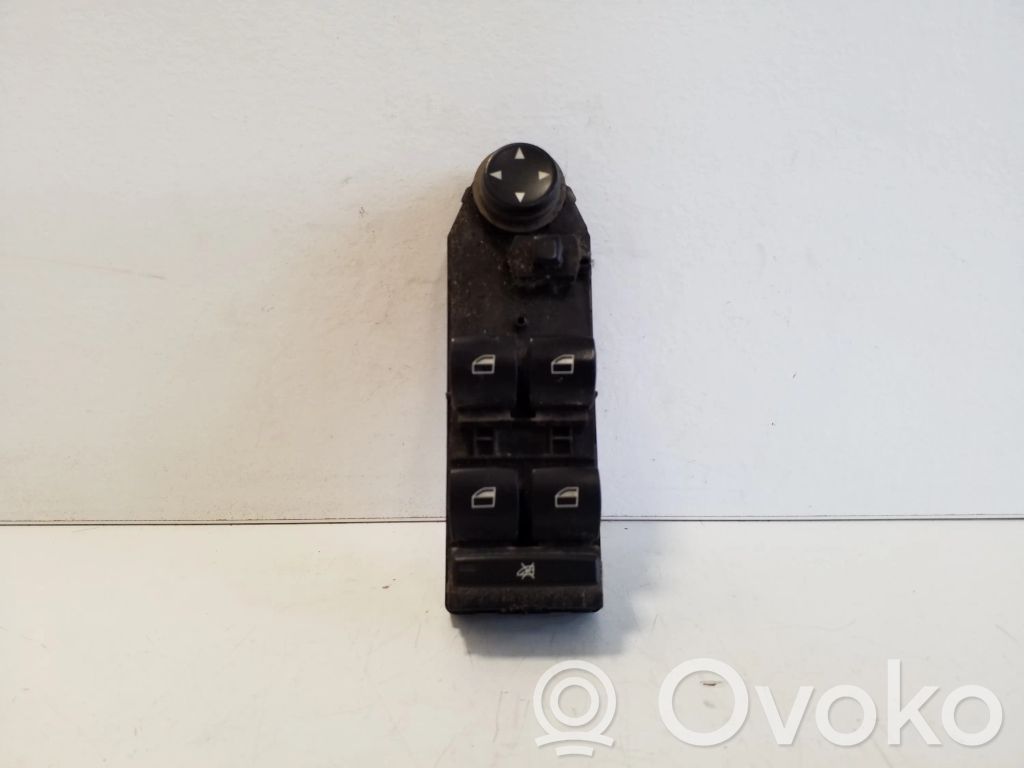 Electric window control switch   3414353