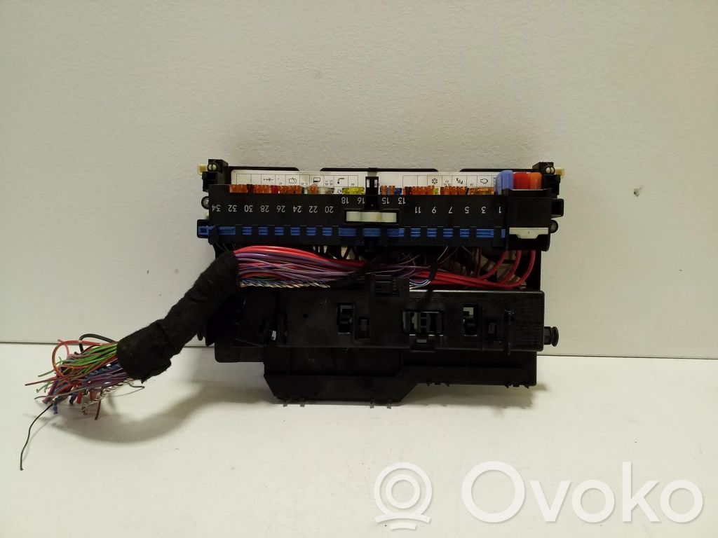 BMW X3 E83 Module de fusibles 