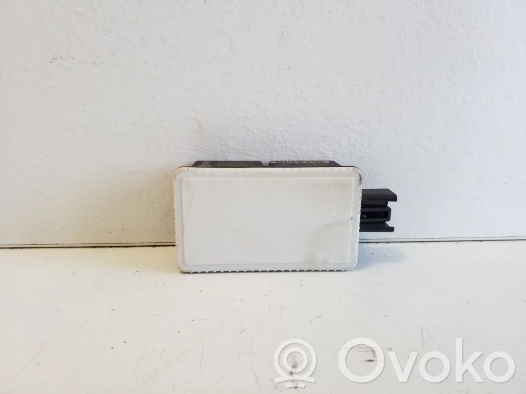 Volvo V40 Cross country Keyless system antenna 
