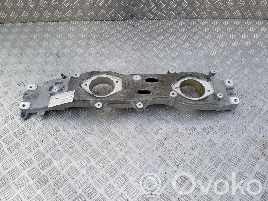 Volkswagen e-Golf Engine mounting bracket 
