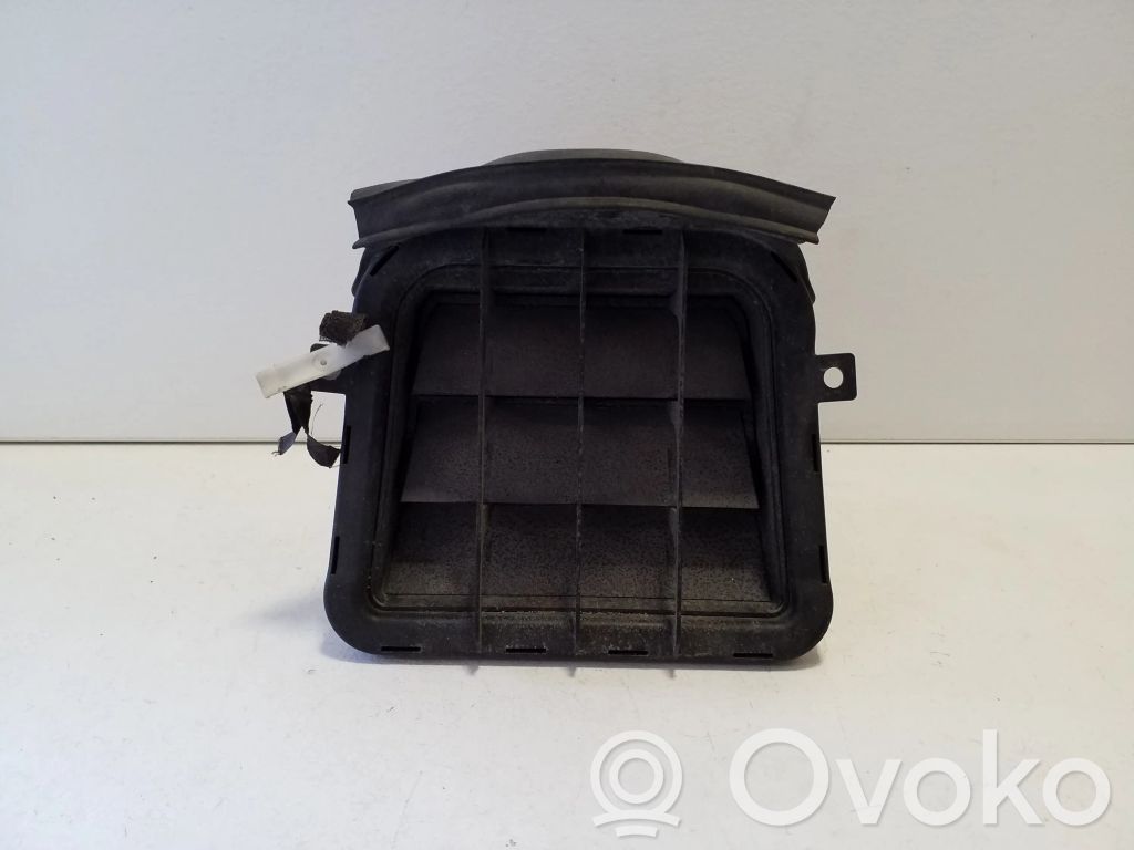 Grilă ventilație laterală   8K0819161C