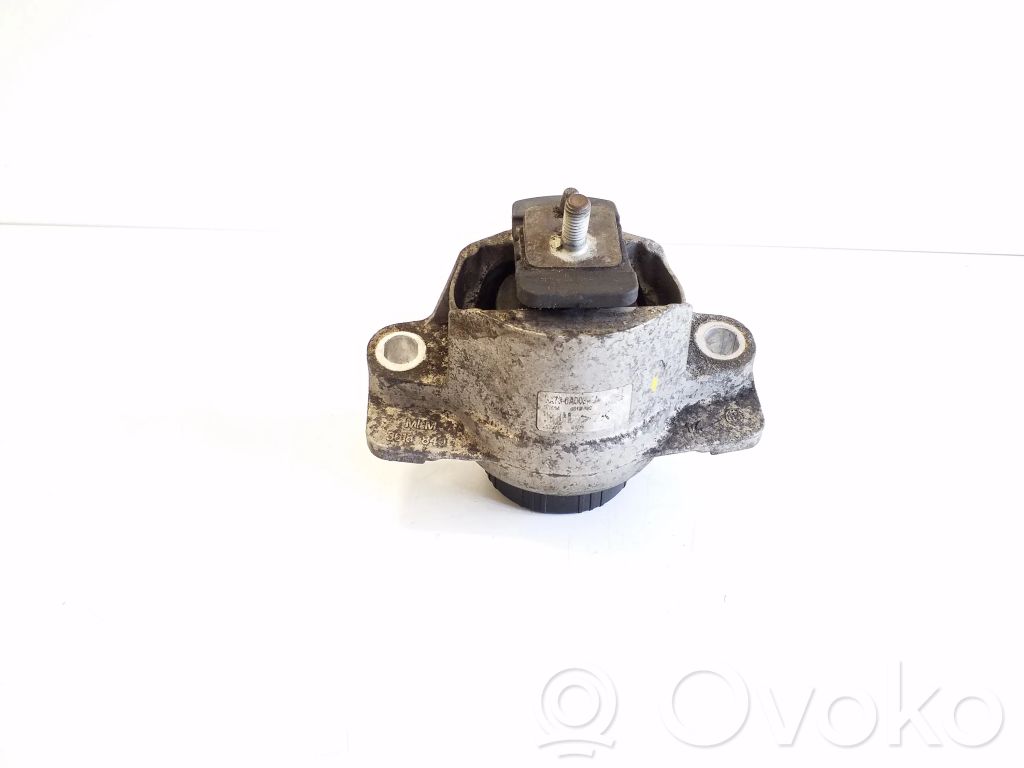 Jaguar XE Engine mount bracket 