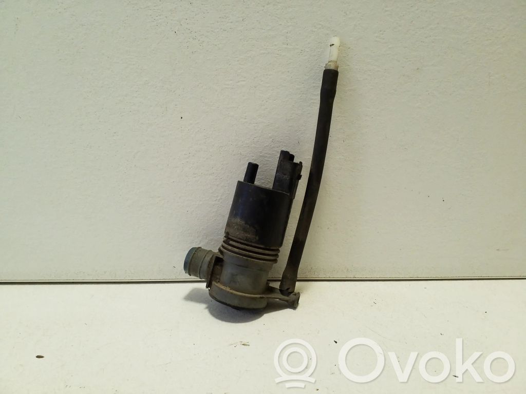 Renault Trafic III (X82) Windscreen/windshield washer pump 