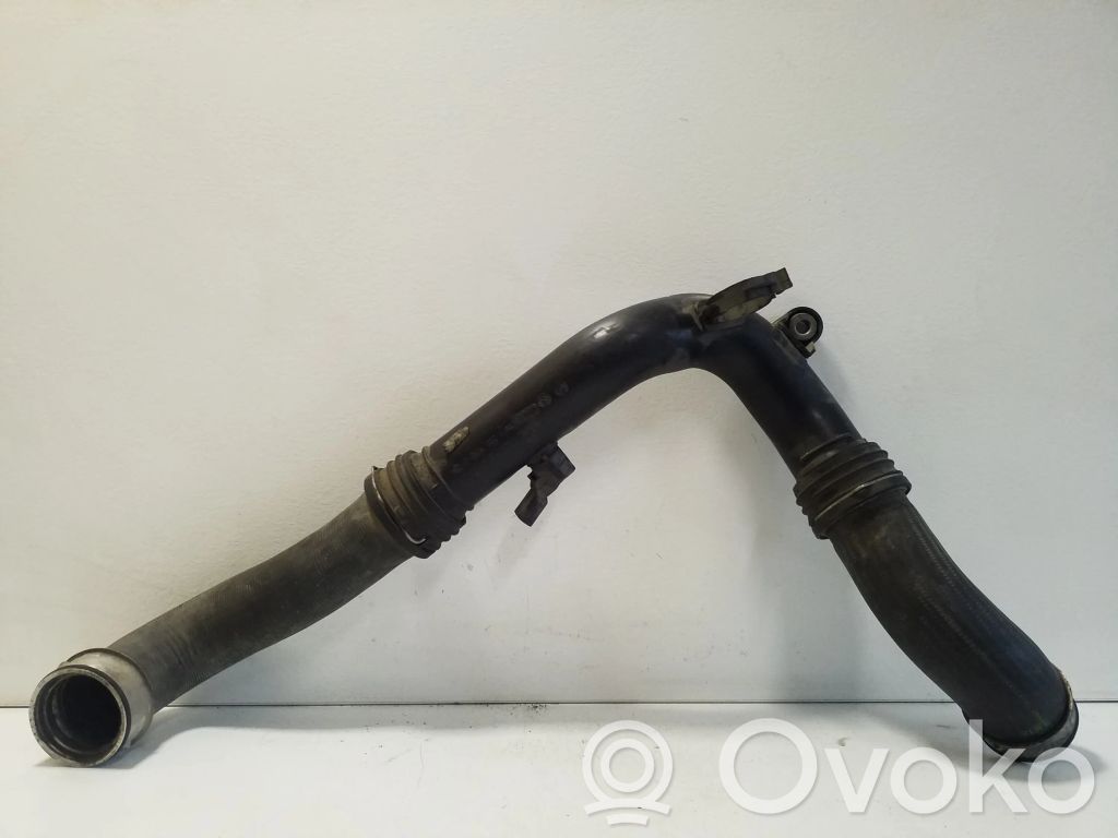 Volkswagen PASSAT B6 Furtun/conductă intercooler 
