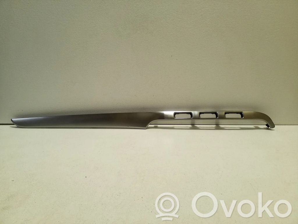 Moldura del panel (Usadas)   6M21U045F02