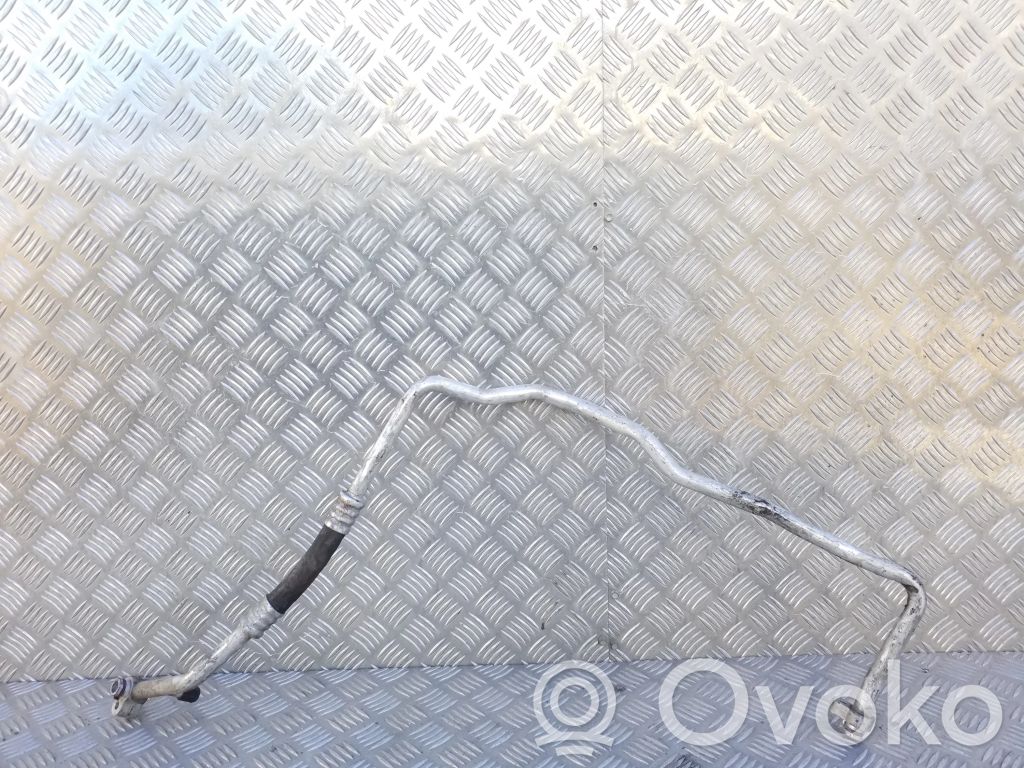 Volkswagen Transporter - Caravelle T5 Conductă/furtun aer condiționat (A/C) 