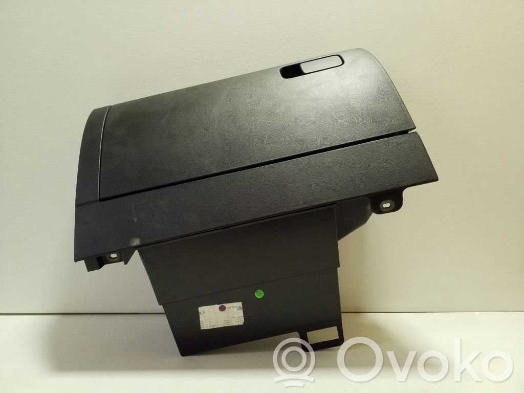 Schowek deski rozdzielczej / Komplet   6R2857097