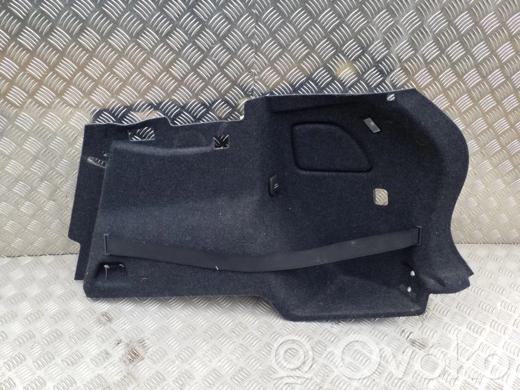 Volvo XC40 Rivestimento pannello laterale del bagagliaio/baule 