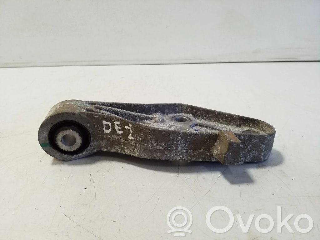 Volvo XC40 Gearbox mounting bracket 