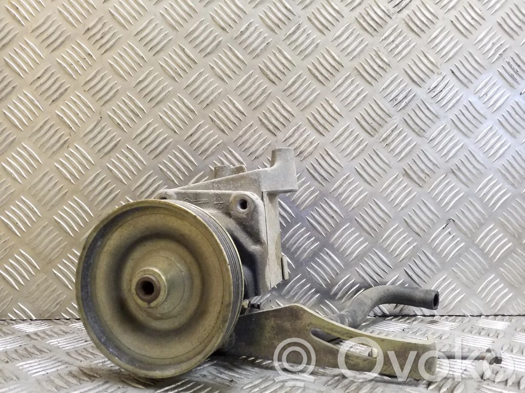 Renault 19 Power steering pump 